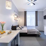 Smooth Elegant Old Town Apart-hotel