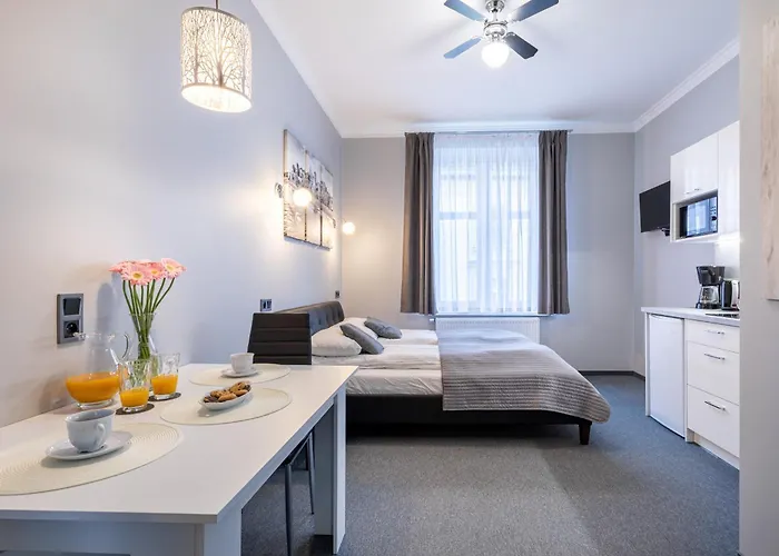 Smooth Elegant Old Town شقة فندقية